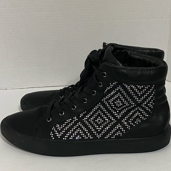 Steve Madden Black Zippered High Tops Size 11 - Picture 2 of 9
